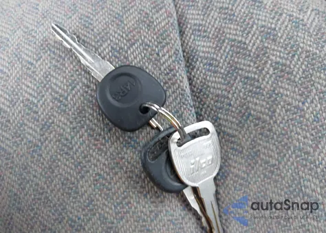 2005 Chevrolet Express из США, поврежденный, VIN 1GCGG29VX51232871